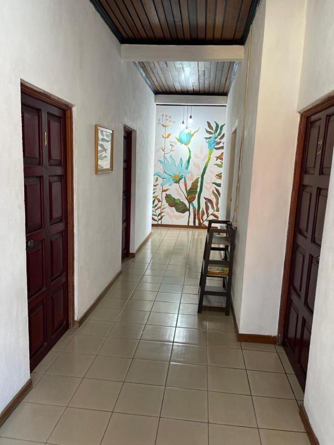 Hotel Villa Margarita Флорес Экстерьер фото
